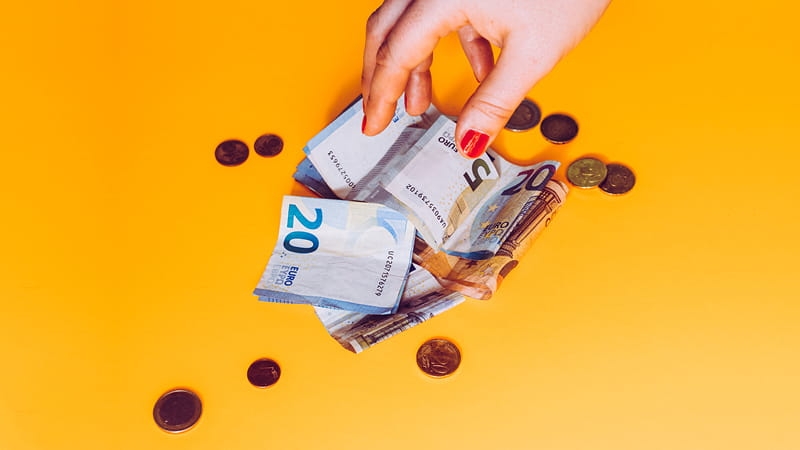 Millennials En Hun Ouders In Gesprek Over Geld Intermediair