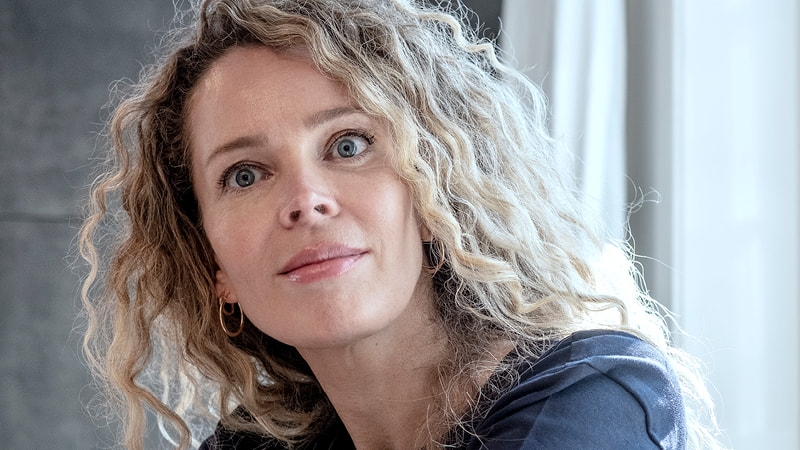 Roxane van Iperen: 'Ik ben licht manisch in mijn werk' | Intermediair